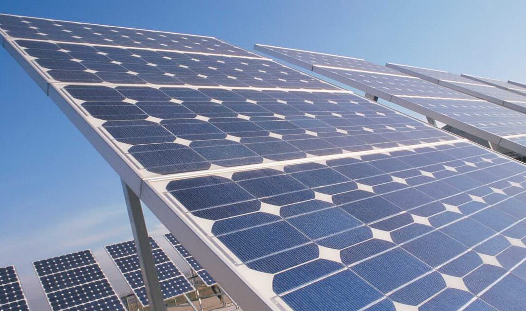 Qual a importância da garantia de placas solares? Entenda aqui