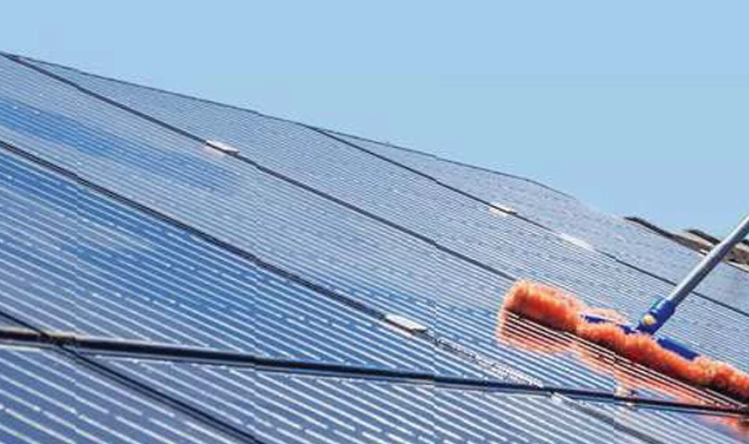 Não sabe como limpar painel solar? Aprenda!
