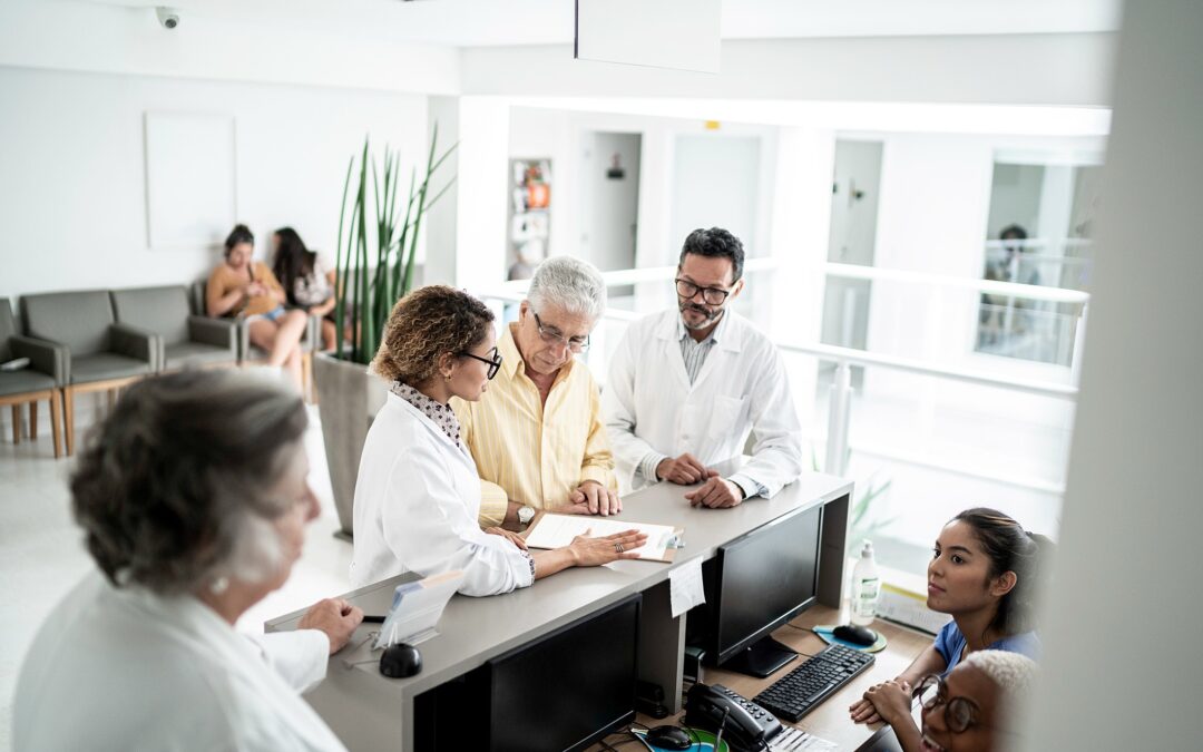 Como a energia solar pode ajudar na gestão de clínicas médicas?