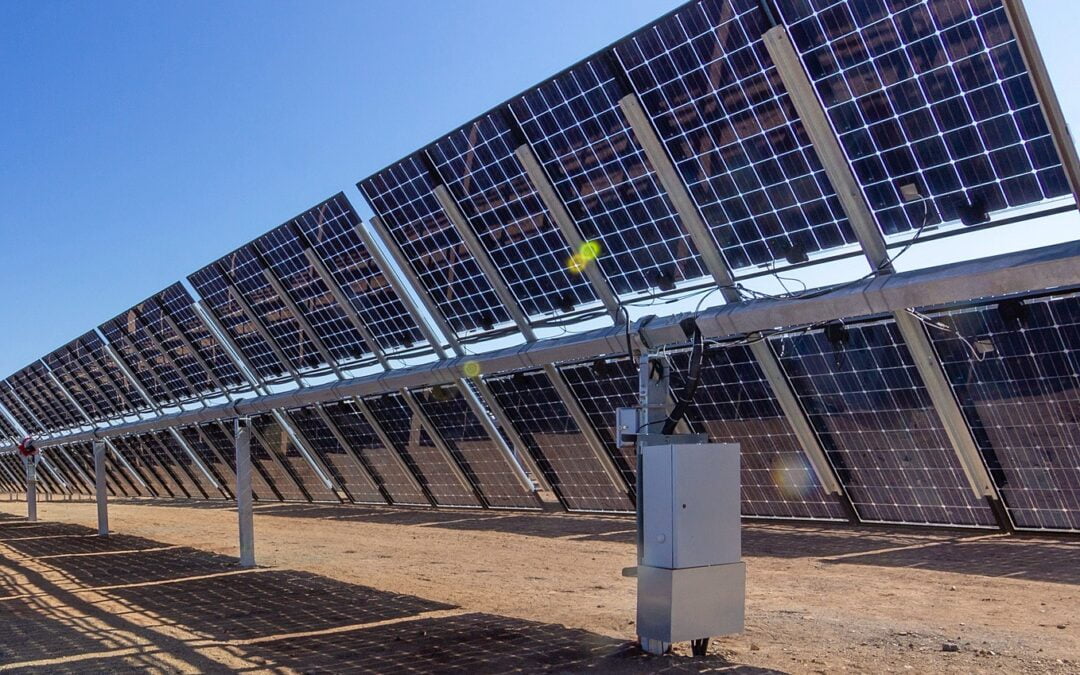 Painel solar bifacial: quais as funcionalidades e quando compensa?