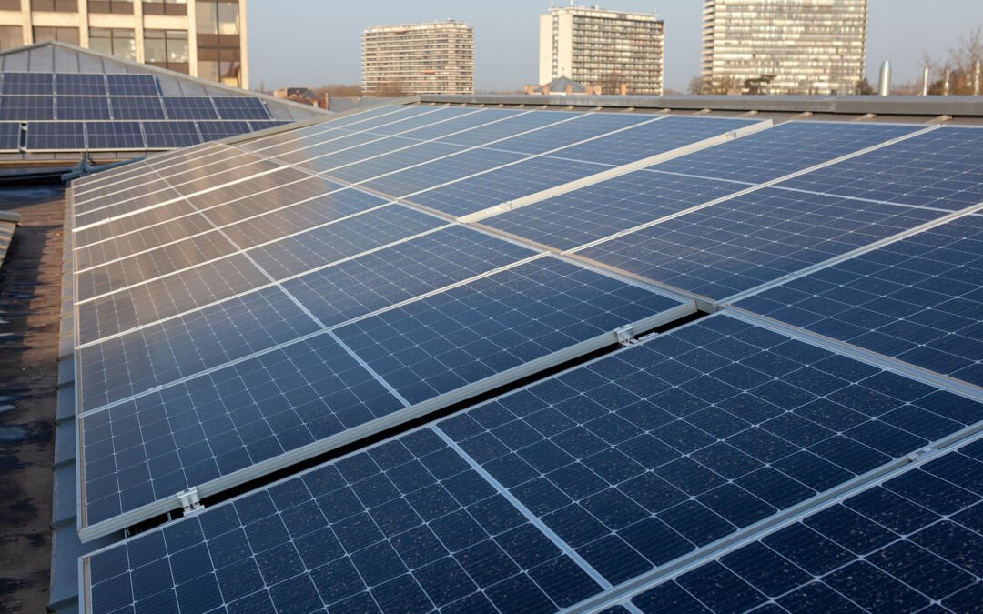 Afinal, como armazenar energia solar? Descubra agora!