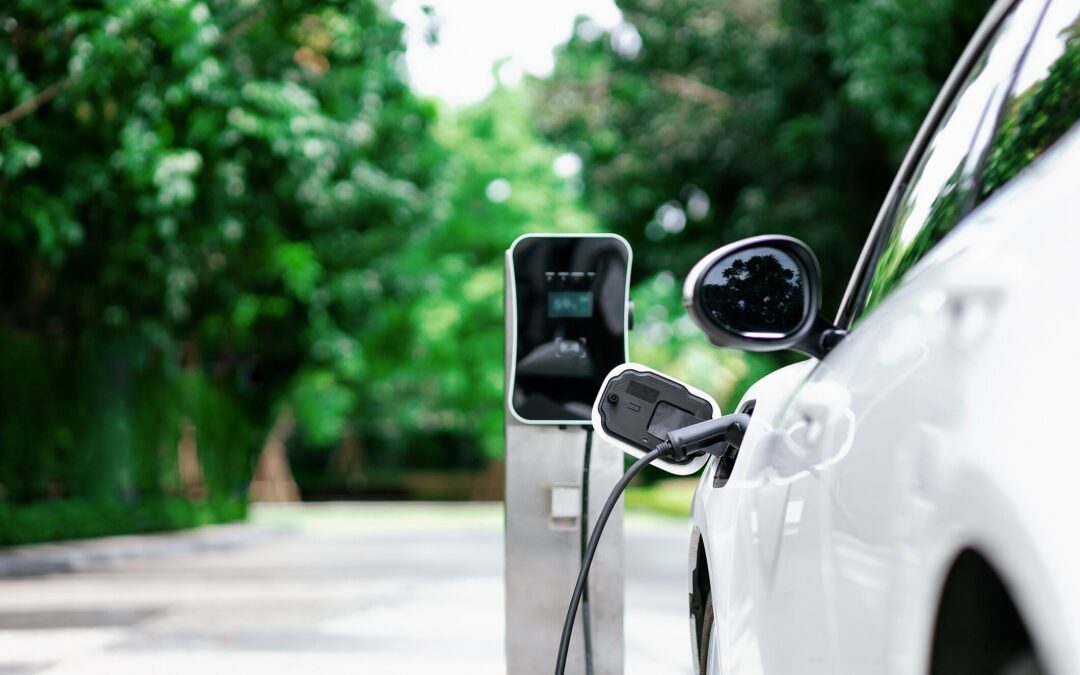 Mobilidade elétrica: conheça os avanços nos carregadores de veículos elétricos
